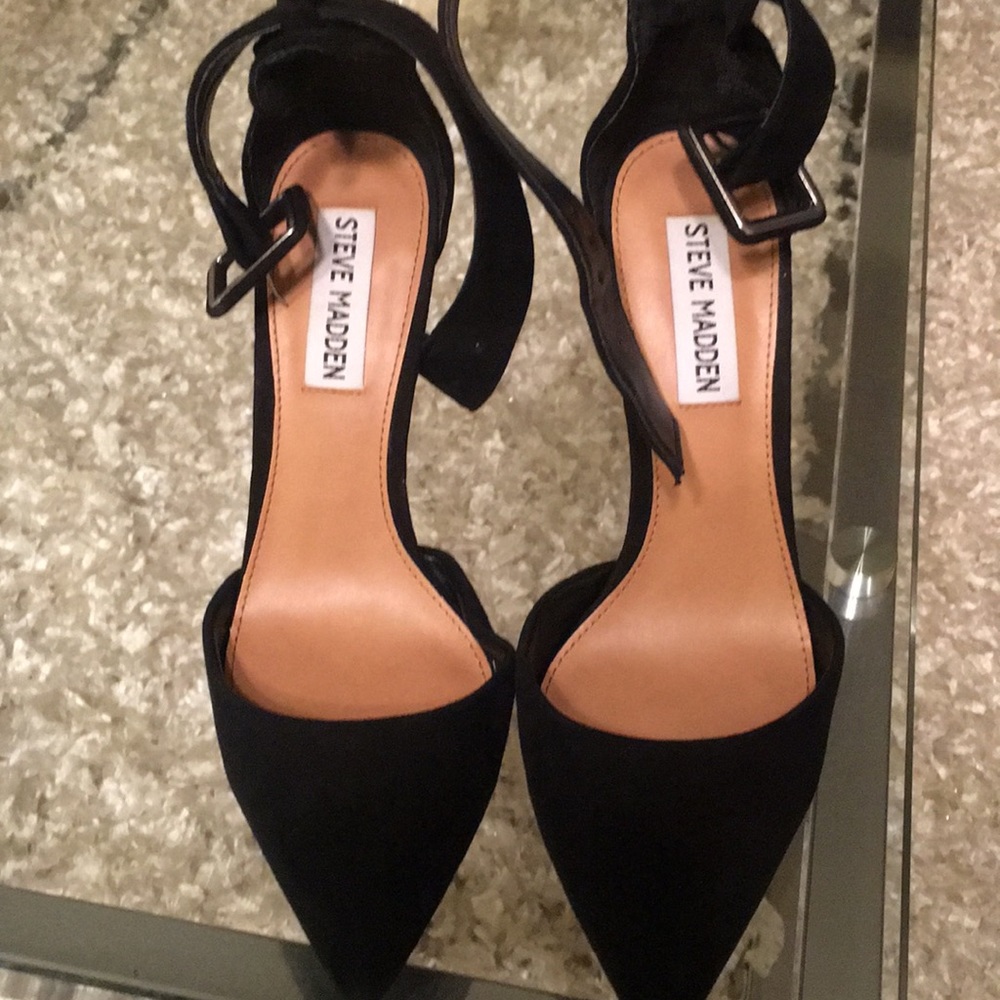 Steve Madden black ankle strap pumps